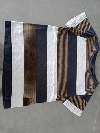 Tee-shirt taille 6 ans