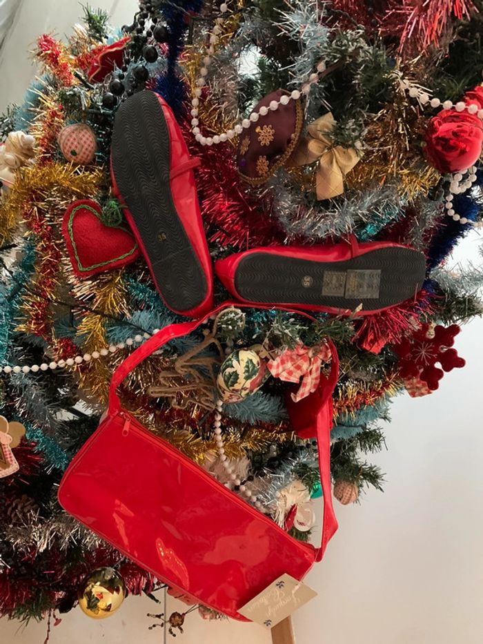 Ensemble ballerines 🥿rouge festives pointure 35 + sac - photo numéro 8