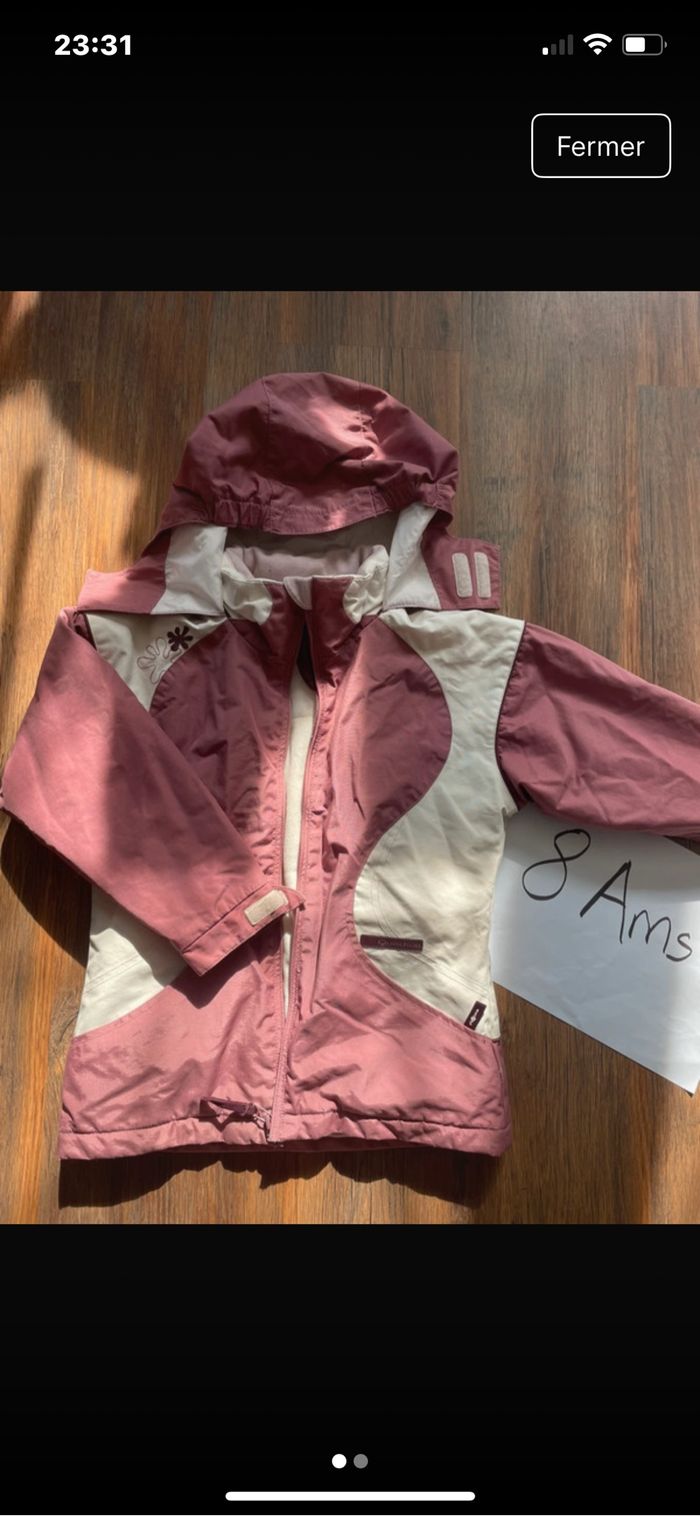 Manteau rose et blanc