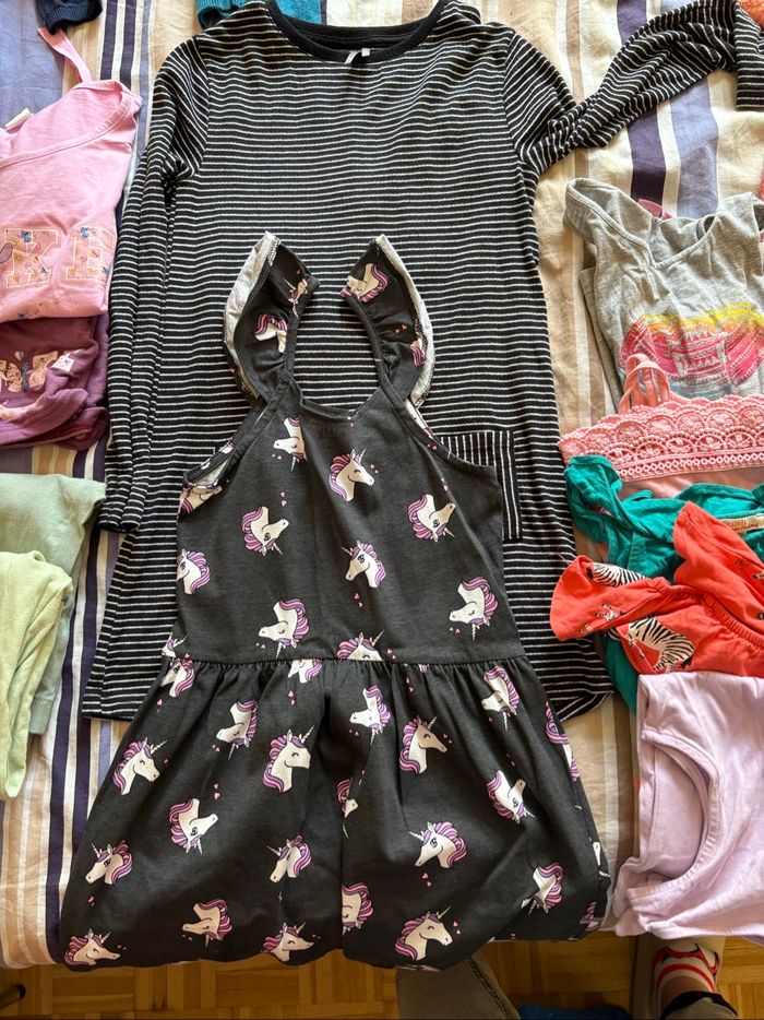 Lot vêtements filles 8 ans - photo numéro 10