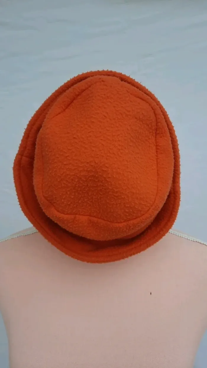 Bonnet - photo numéro 3