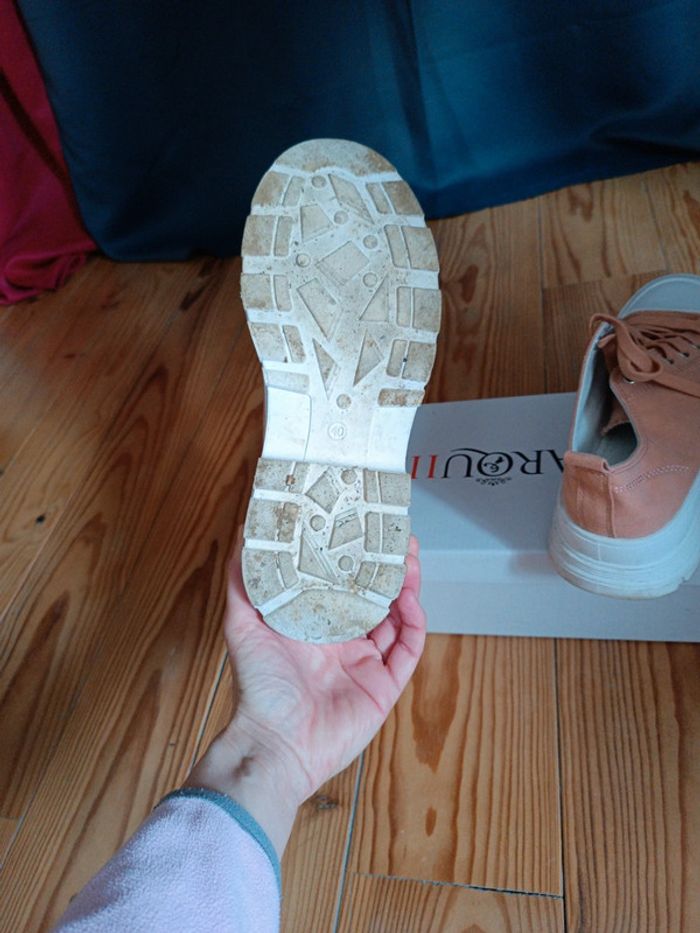 Basket basse taille 40 en parfait état - photo numéro 6