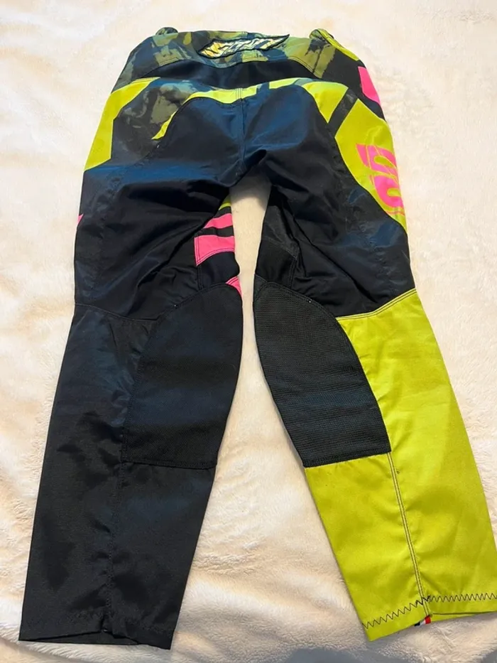 Tenue motocross / VTT descente SHOT Race Gear – pantalon T28 & maillot S/M – très bon état - photo numéro 8