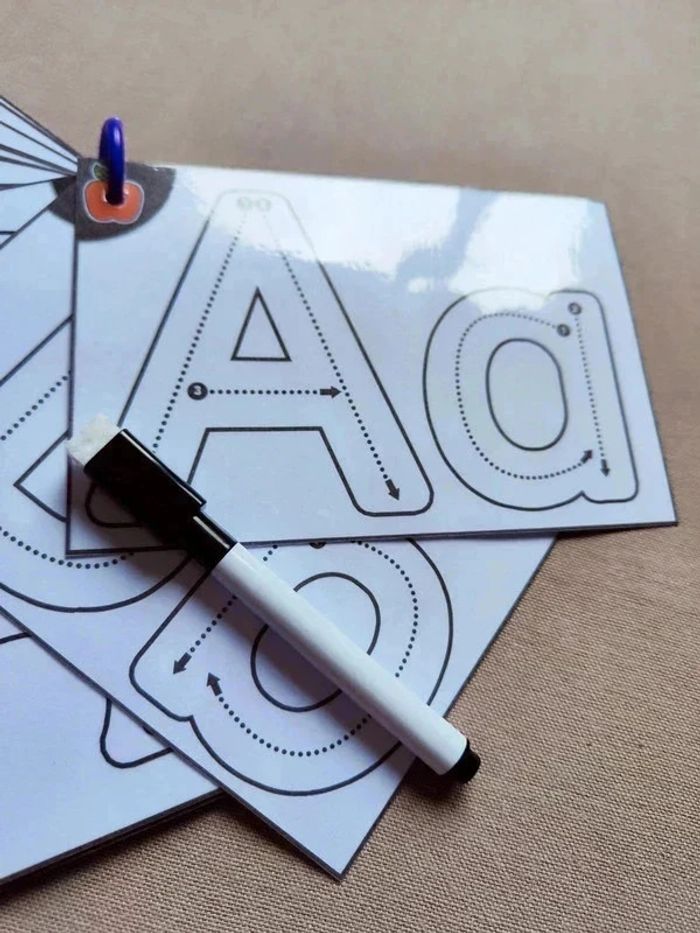26 Grandes cartes pour apprendre à tracer les lettres Montessori Très bon état - photo numéro 2