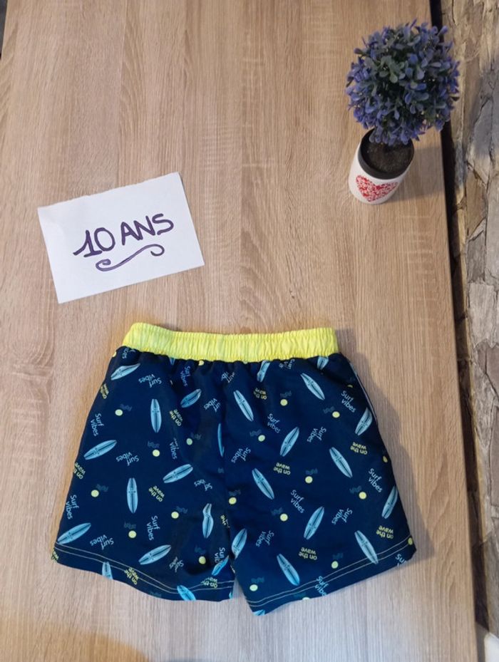 Short de bain taille 10ans - photo numéro 2