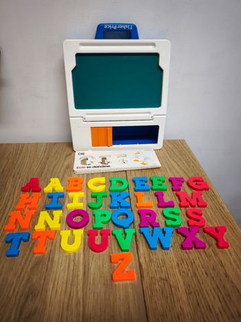 Pupitre portatif - valise Fisher Price