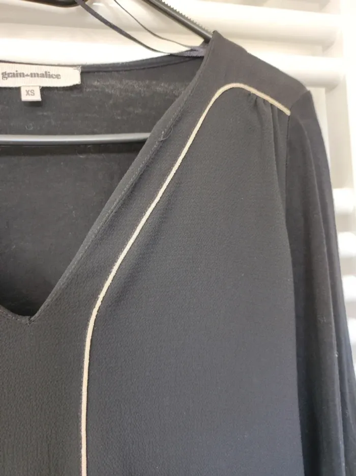 Blouse noire XS grain de malice - photo numéro 2