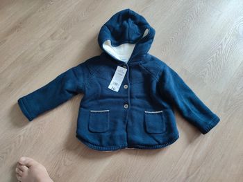 Gros gilet fille 2 ans neuf