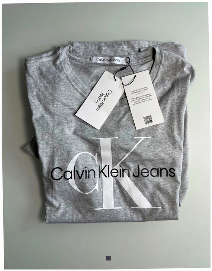 Tee-shirt Calvin Klein Taille L - photo numéro 2