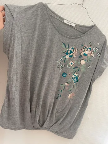 Tee shirt gris