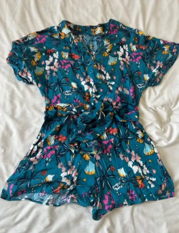 Combi short Kiabi coloré fleuri taille M