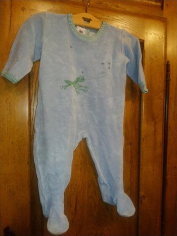 Pyjama bébé garçon grenouillère Petit Bateau 12 mois en très bon état