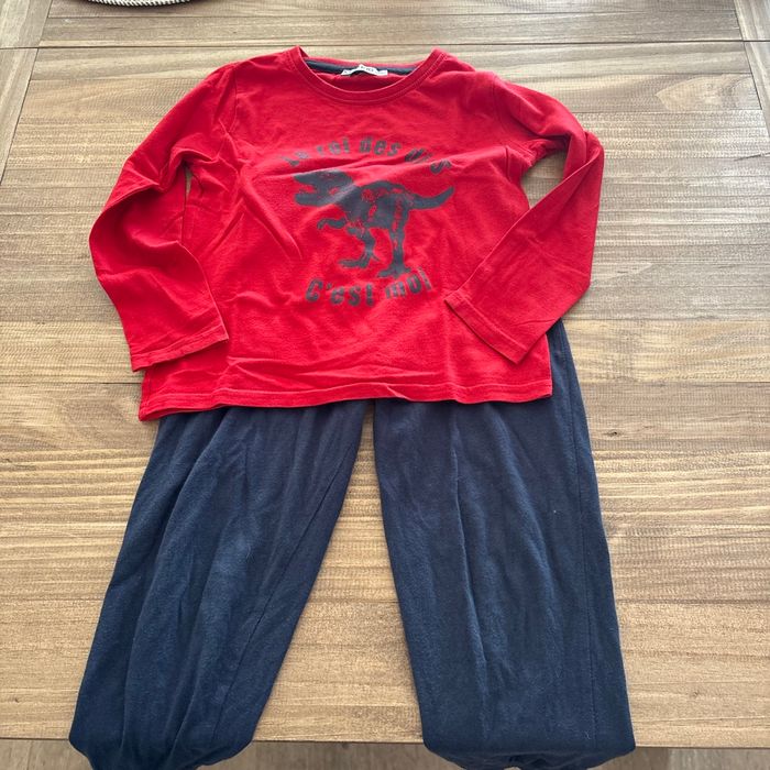 Pyjama T 5 ans.