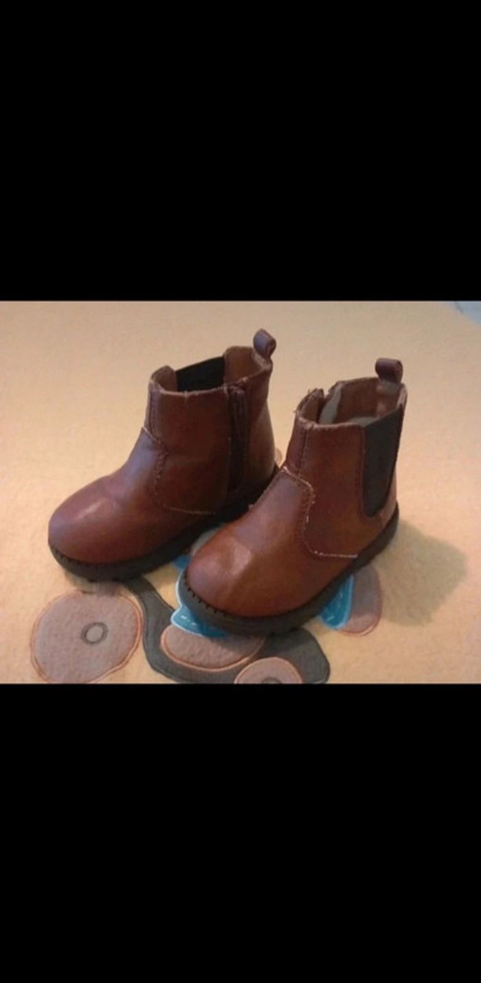 Chaussure simili cuir