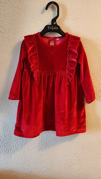 Jolie robe taille 12 mois