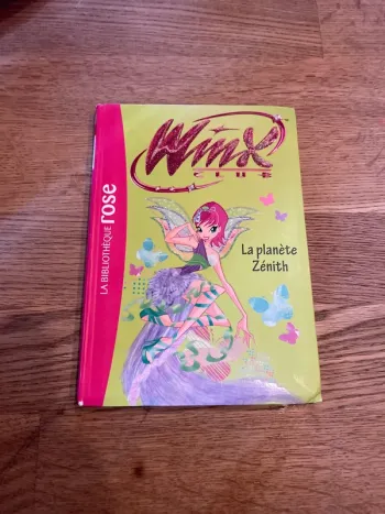 Livre La bibliothèque Rose Winx Club Numéro 50 La planète Zénith