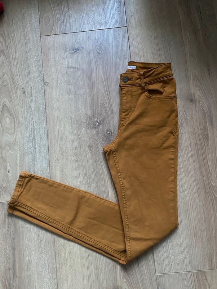 Pantalon slim jaune moutarde taille 34