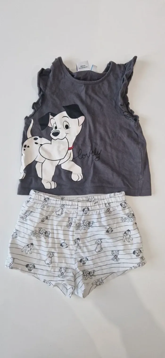 Ensemble ou pyjashort disney dalmatiens 3 ans