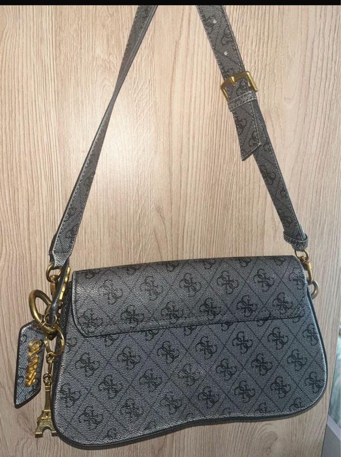 Sac guess - photo numéro 4