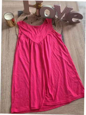 Debardeur rose taille M