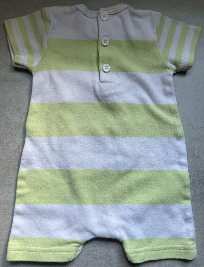 Combi-short 1 mois - photo numéro 3