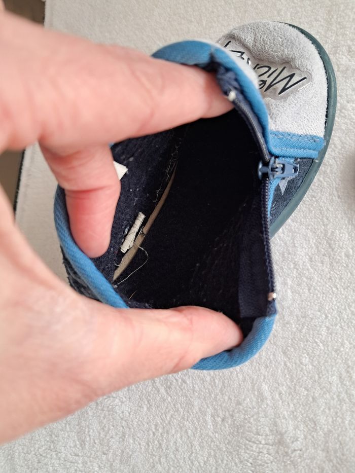 Chausson Mickey pointure 20 - photo numéro 9