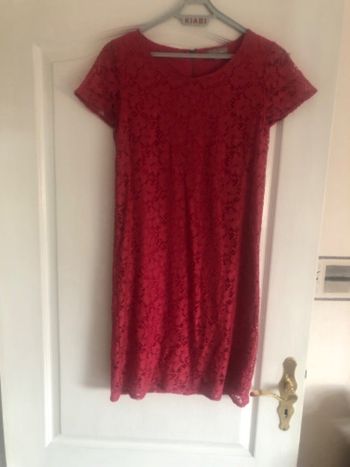 Robe type dentelle