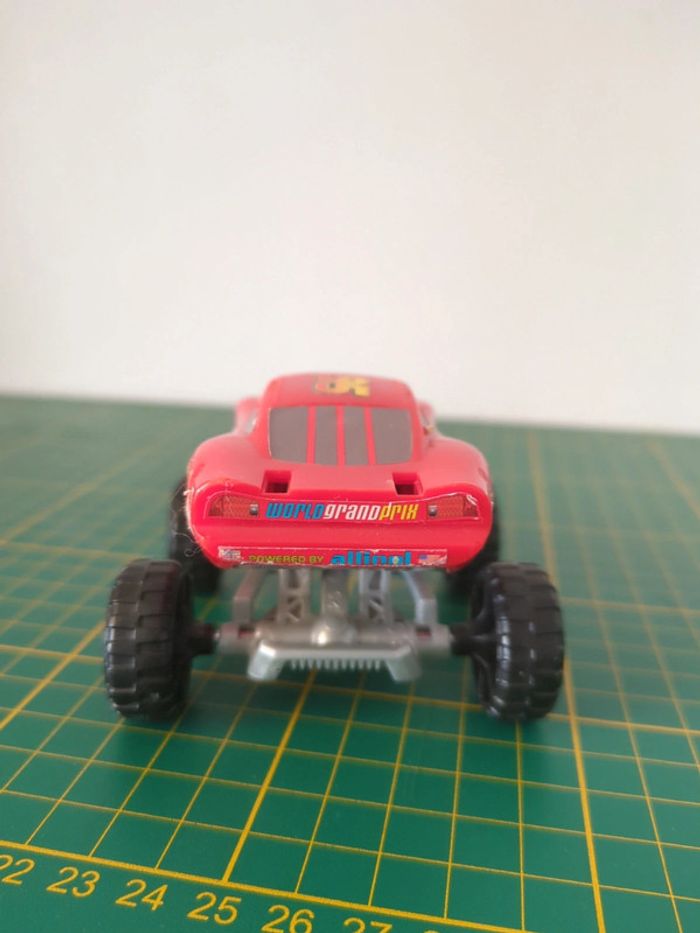 Voiture Cars Kinder Maxi - photo numéro 3