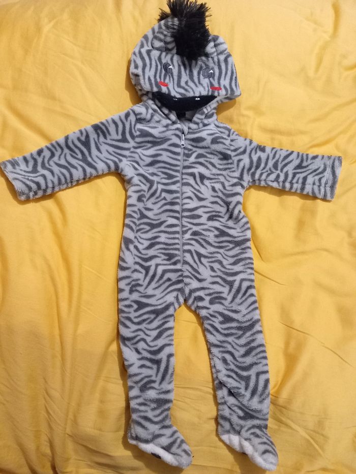 Pyjamas 6 mois - photo numéro 5