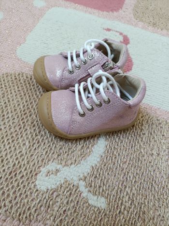 Chaussures neuves