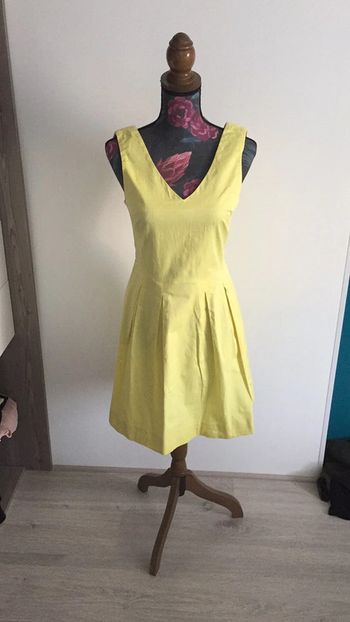 Robe jaune