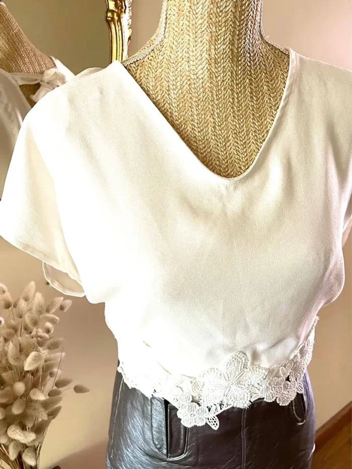 Top Élégant Crème avec Détails en Broderie - Julie Gertelande - photo numéro 13
