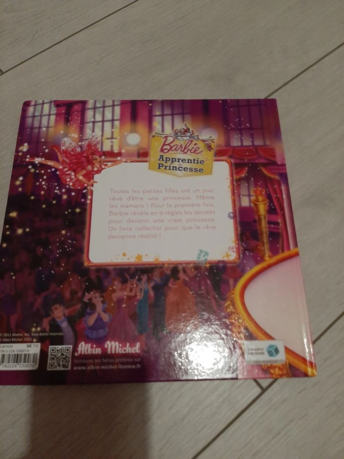 Livre barbie mon guide de princesse - photo numéro 2