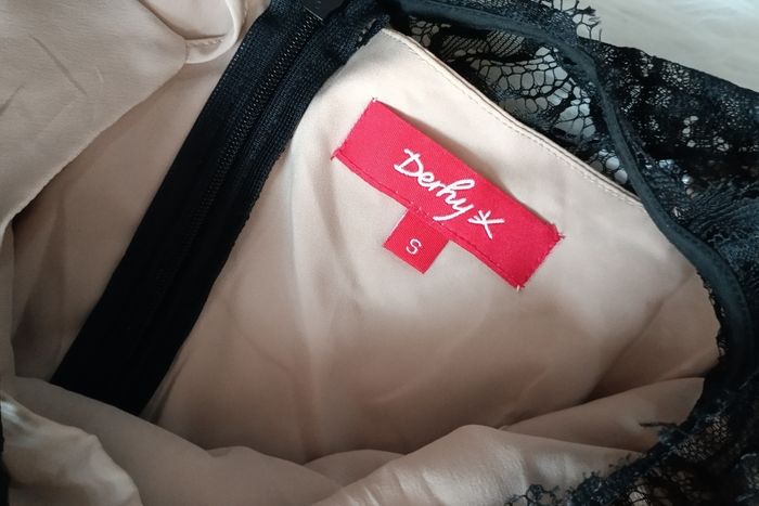 Magnifique robe Derby taille S neuve - photo numéro 2