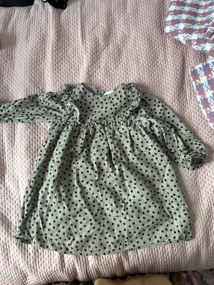 Robe vert foncé kaki