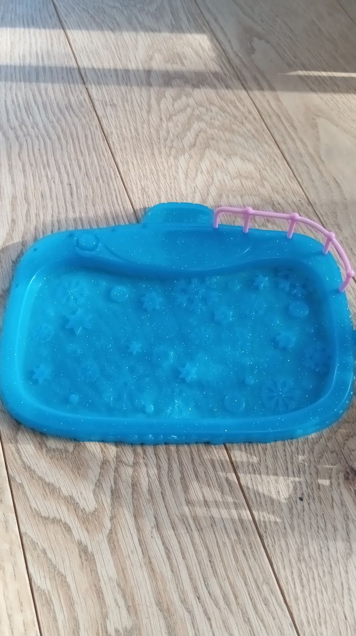 Patinoire et fleuriste PinyPon - photo numéro 2