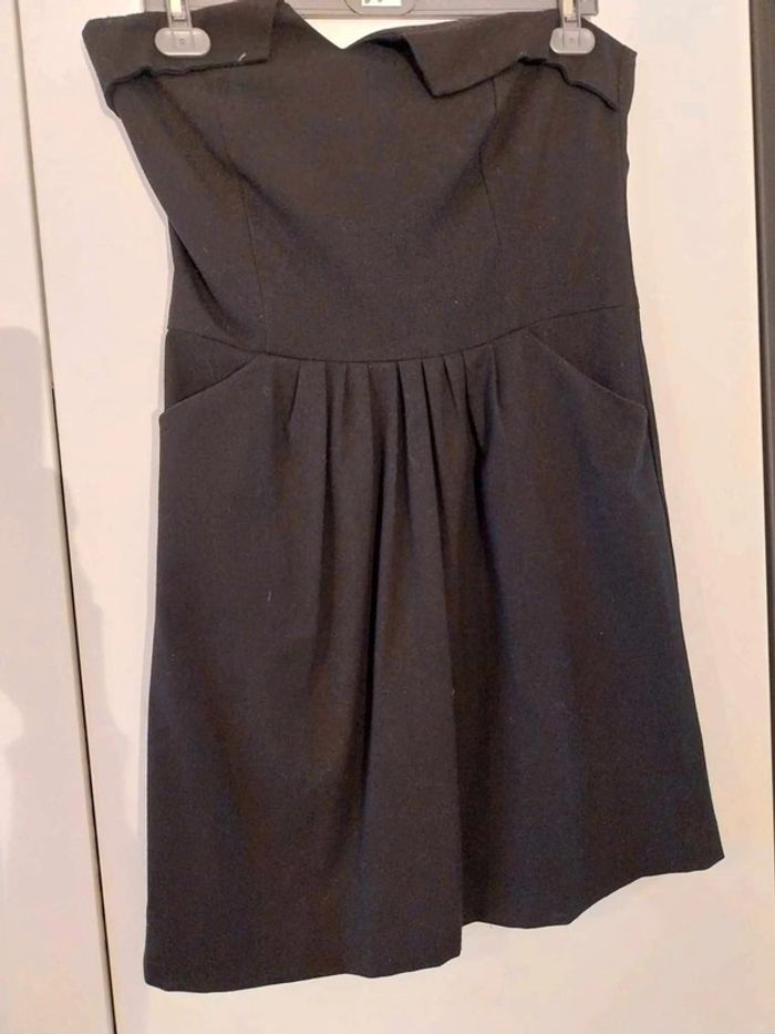 Robe bustier  originale sans  bretelle  T2 - photo numéro 4