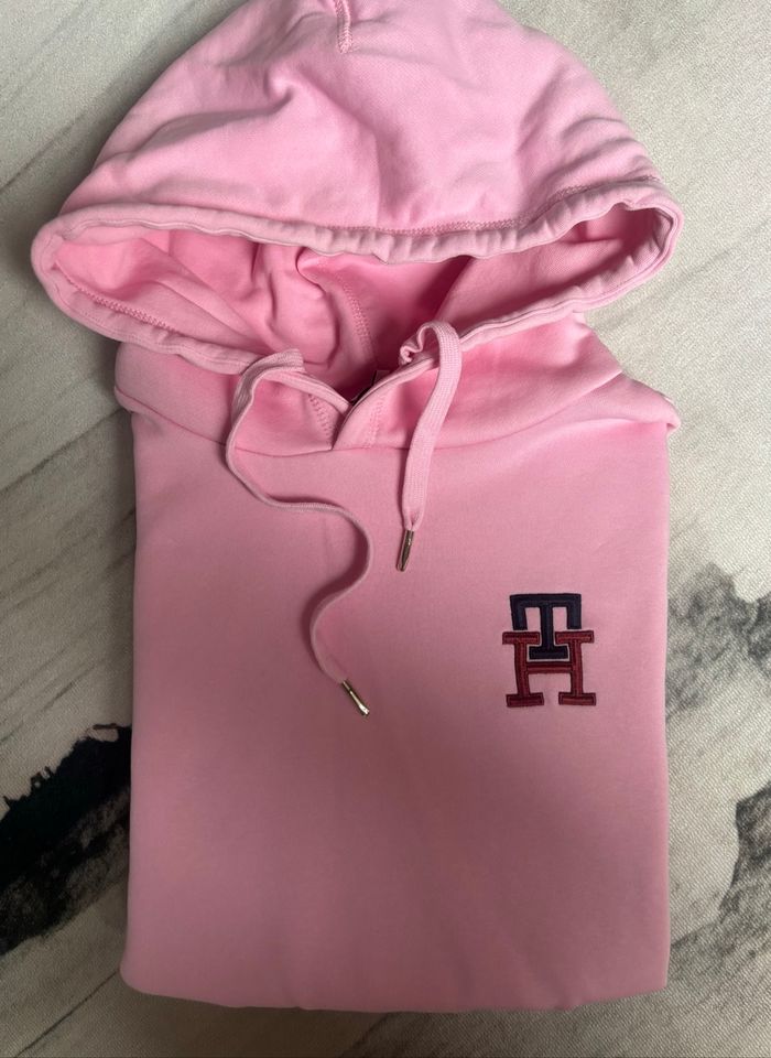 Sweat à capuche Tommy Hilfiger taille L rose bonbon logo brodé - photo numéro 2