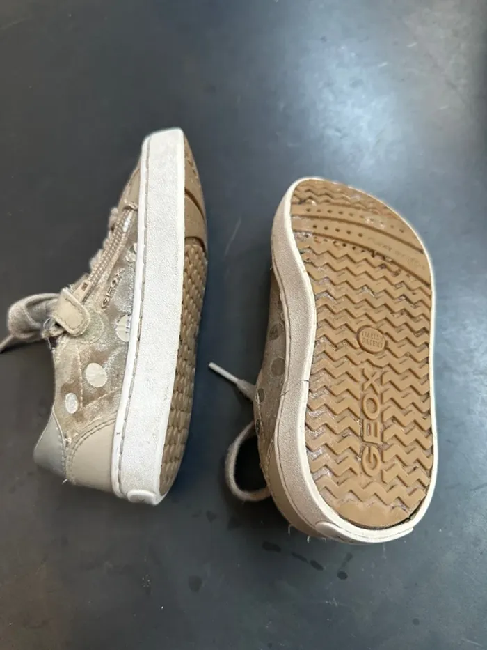 Baskets Geox taille 26 - photo numéro 5