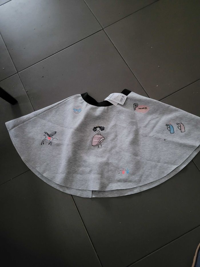 Jupe taille 140 (10 ans) balabala