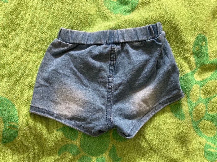 Short en jean effet usé 12 mois / 18 mois - photo numéro 3