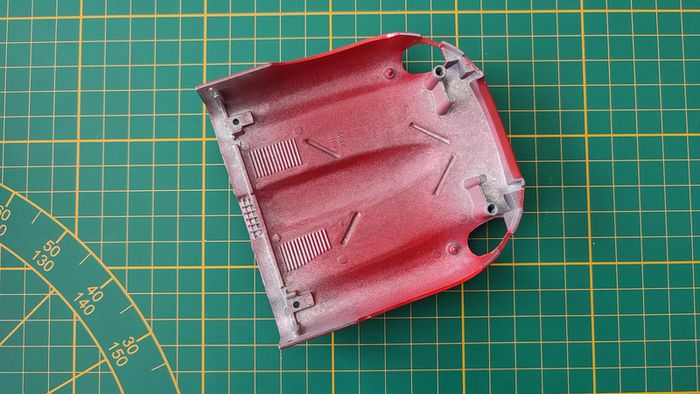 Capot avant pièce détachée miniature jaguar type E 1961 1/18 burago #B38 - photo numéro 2