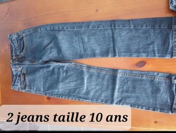 2 jeans regular taille 10 ans