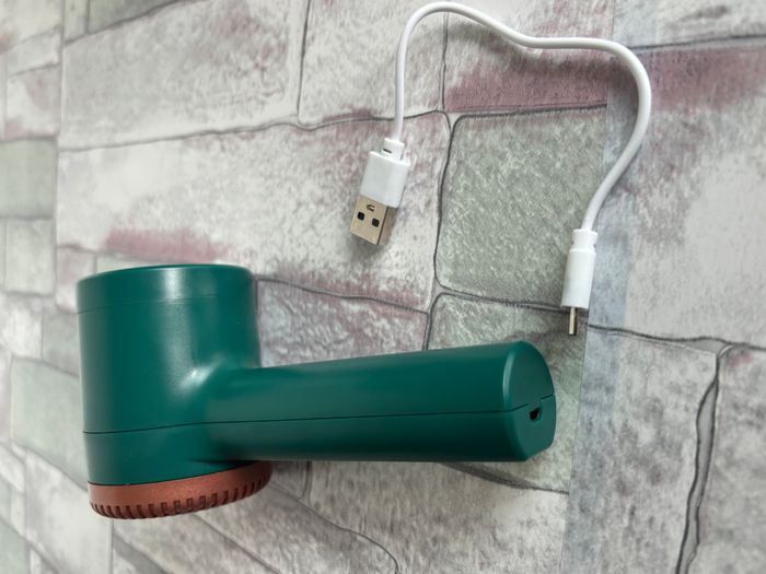 Éliminateur de peluches rechargeable. anti-bouloches. - photo numéro 4