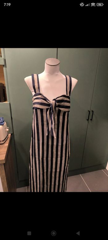 Robe à bretelles Massimo Dutti taille 36 