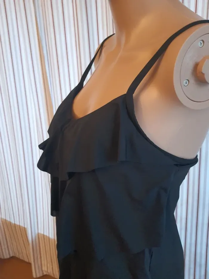 Maillot de bain/jupe fr/be38 noir
BPC selection - photo numéro 11