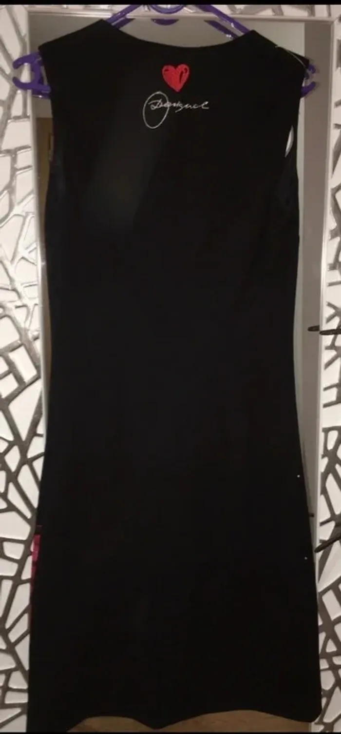 Magnifique Robe Desigual Noire Fleurie - NEUVE avec Étiquette - Taille S - photo numéro 9