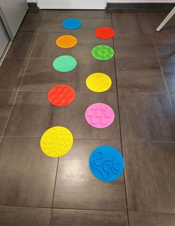Parcours motricité texturé