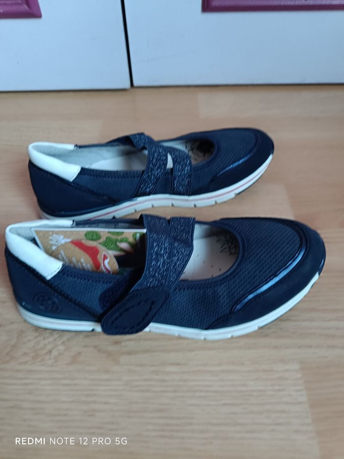 Ballerines bleu marine neuves " Relife" p.37 - photo numéro 3