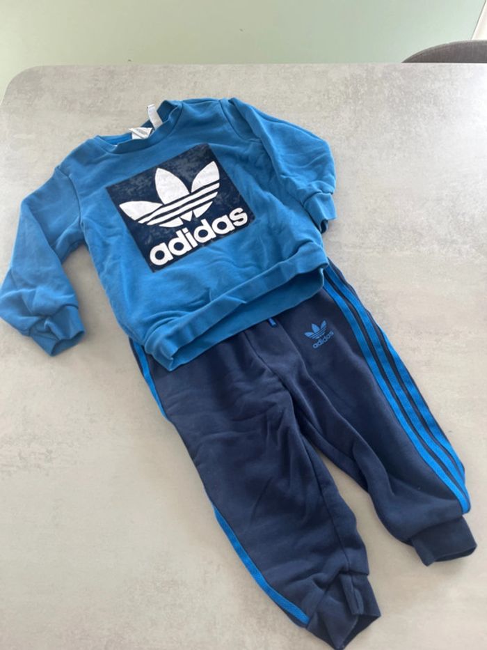 Ensemble adidas